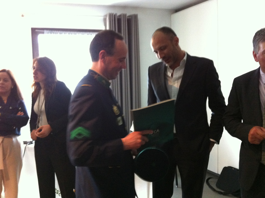 Workshop do consumo de drogas no cérebro dos adolescentes